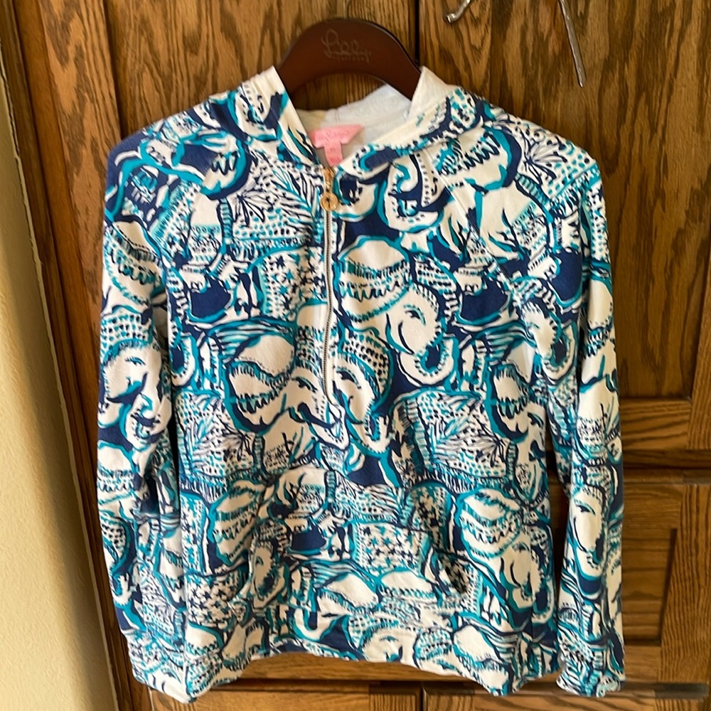 Lilly Pulitzer Luxletic Hooded Skipper Popover in Keep On Truckin Elephant XS